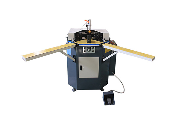 鋁門窗同步組角機(jī)